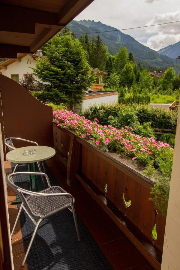 Bed and Breakfast Haus Josef Mayrhofen Exteriér fotografie